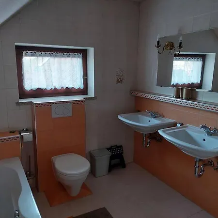 Daire House *